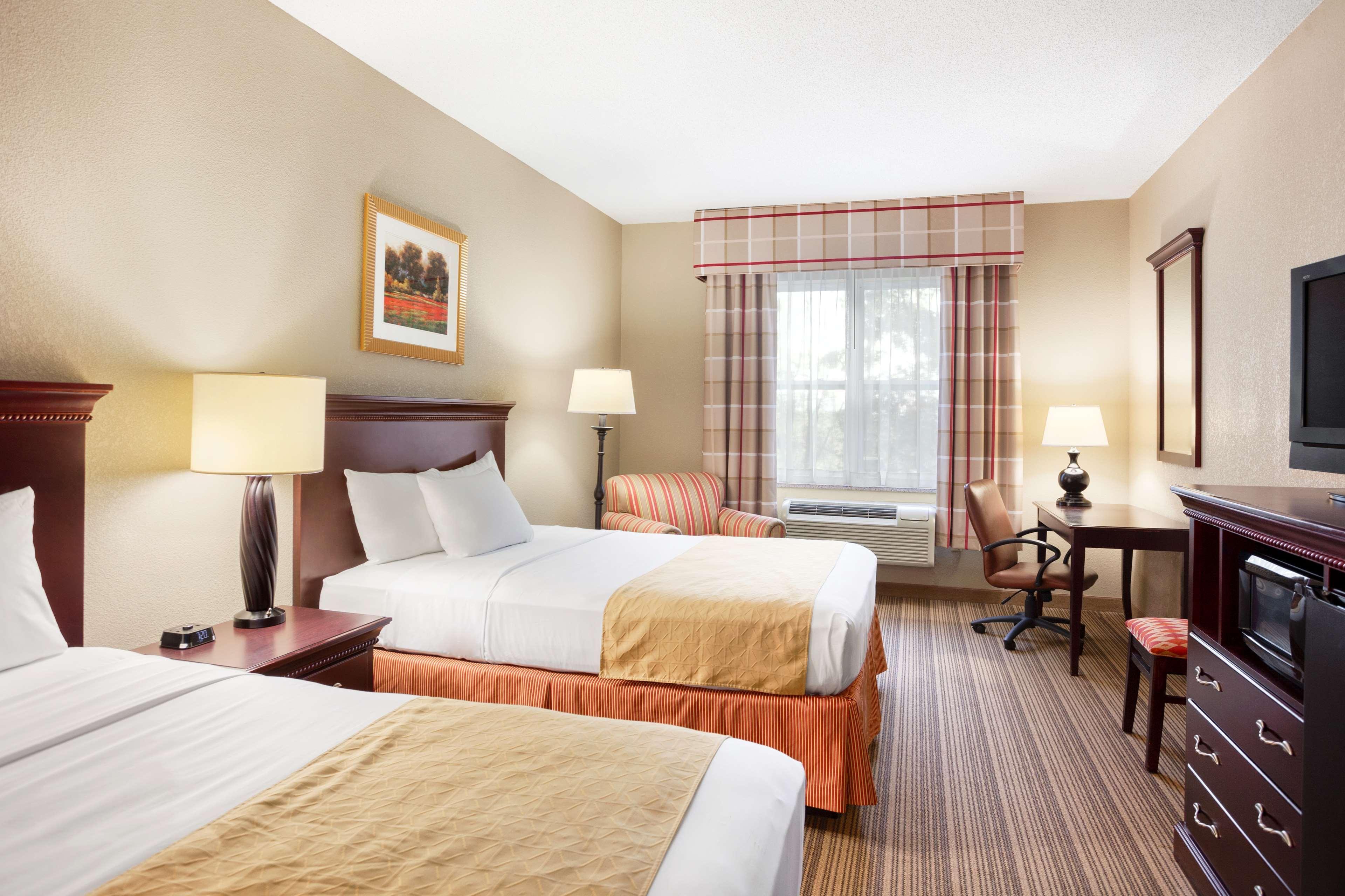 Country Inn & Suites By Radisson, Ithaca, Ny ภายนอก รูปภาพ