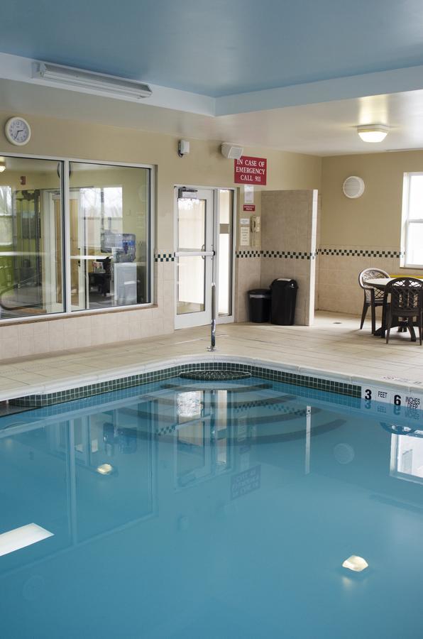 Country Inn & Suites By Radisson, Ithaca, Ny ภายนอก รูปภาพ
