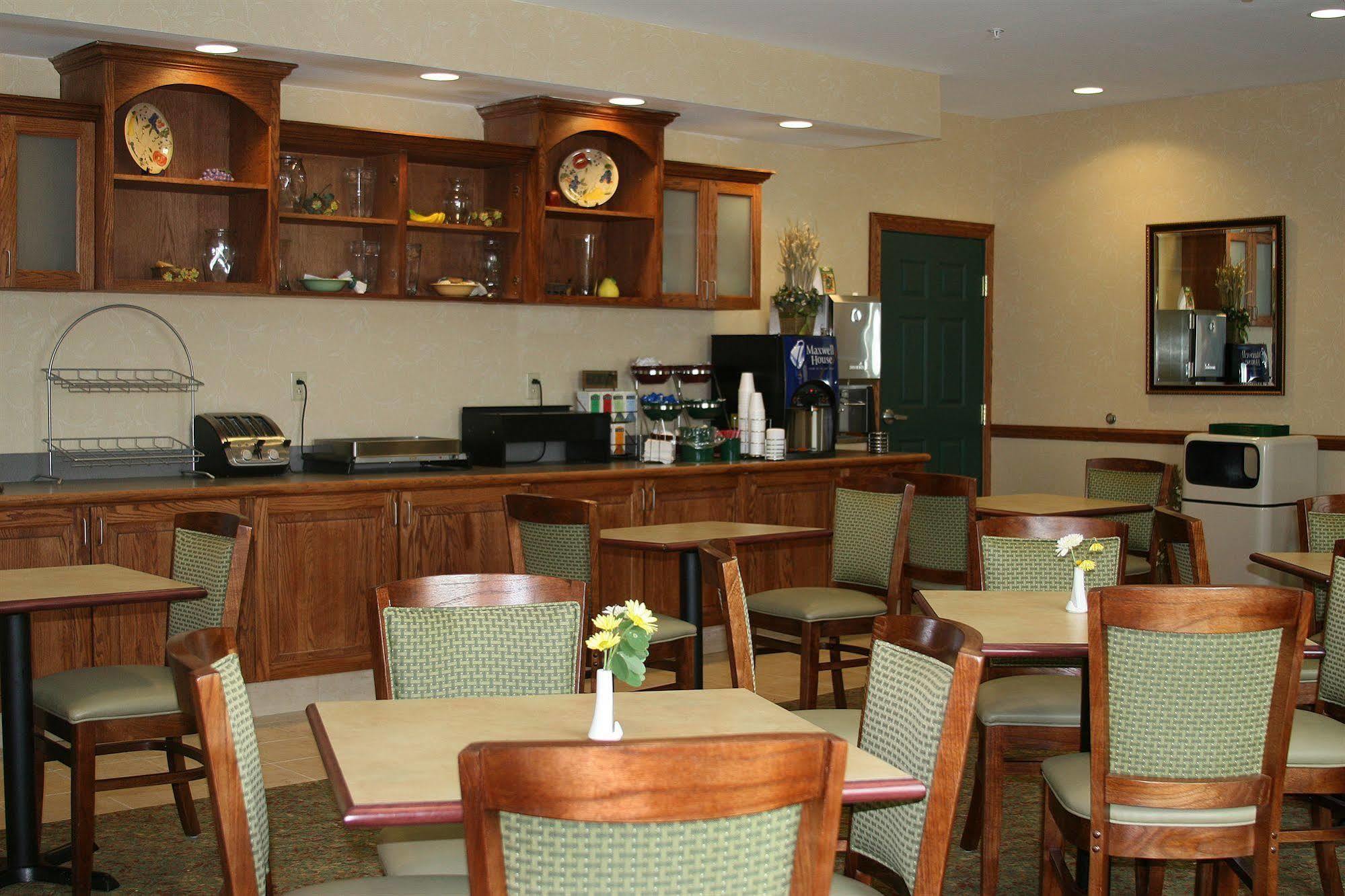 Country Inn & Suites By Radisson, Ithaca, Ny ร้านอาหาร รูปภาพ